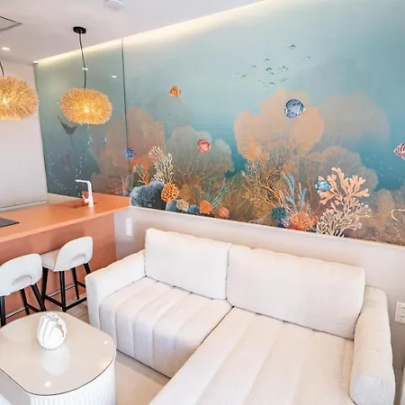 Mare Prive - Luxury Jacuzzi Suite, Carvajal Beach, By Alohamalaga Fuengirola