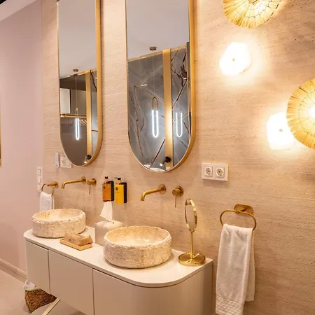 Mare Prive - Luxury Jacuzzi Suite, Carvajal Beach, By Alohamalaga Fuengirola
