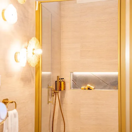 Mare Prive - Luxury Jacuzzi Suite, Carvajal Beach, By Alohamalaga
